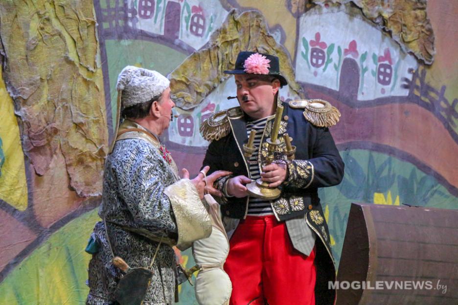 Музыкальную комедию «Свадьба в Малиновке» показали в Могилеве