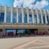 В государственном учреждении культуры “Дворец культуры области” на постоянной основе ведется работа по благоустройству территории и здания учреждения.